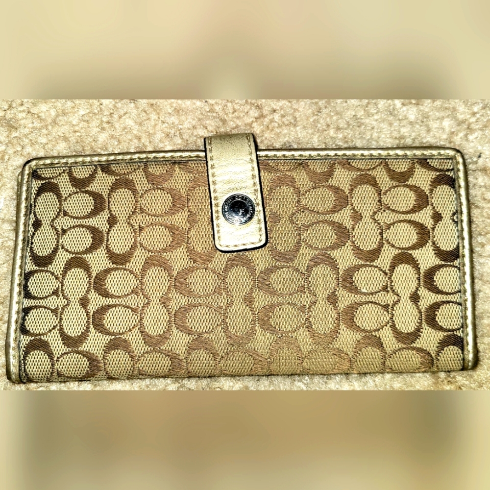 Coach Signature C Tan Clutch Wallet Gold Leather Trim